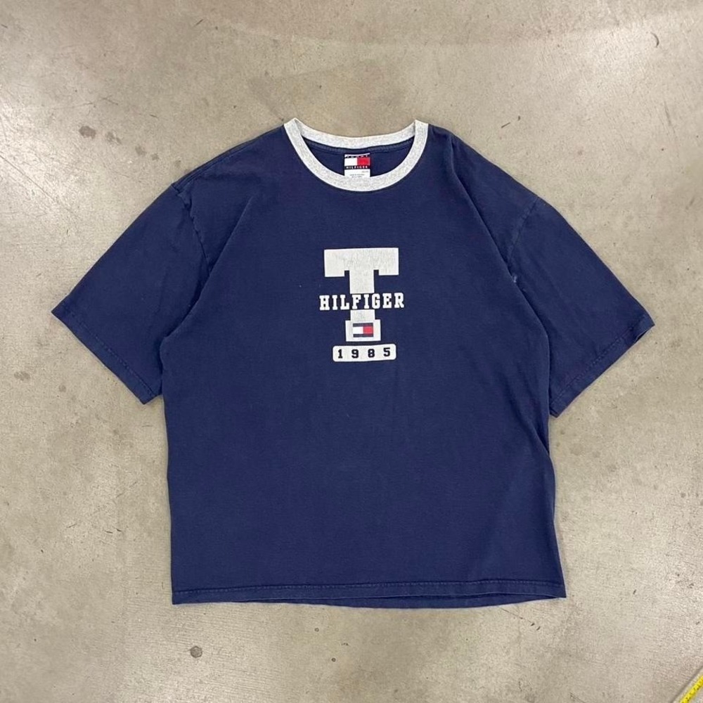 Vintage Y2K Tommy Hilfiger Logo T-Shirt Size XXL